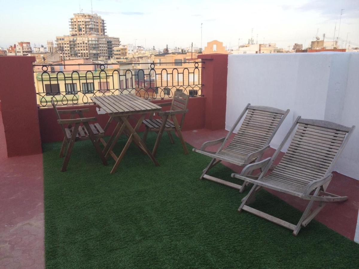 Апартаменты Cosy Apt Terrace In Downtown Валенсия Экстерьер фото